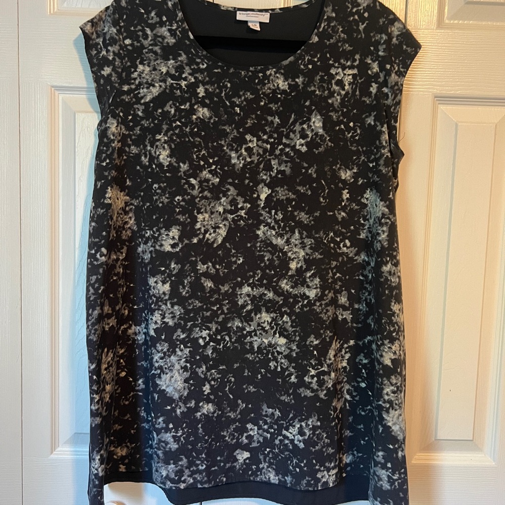 Liz Lange Black and White Blouse